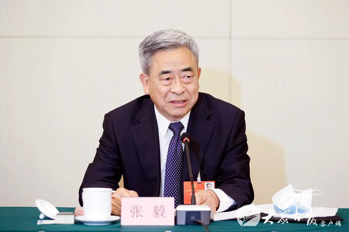 山东代表团举行全体会议审议政府工作报告 王勇出席并发言 刘家义主持 李干杰出席